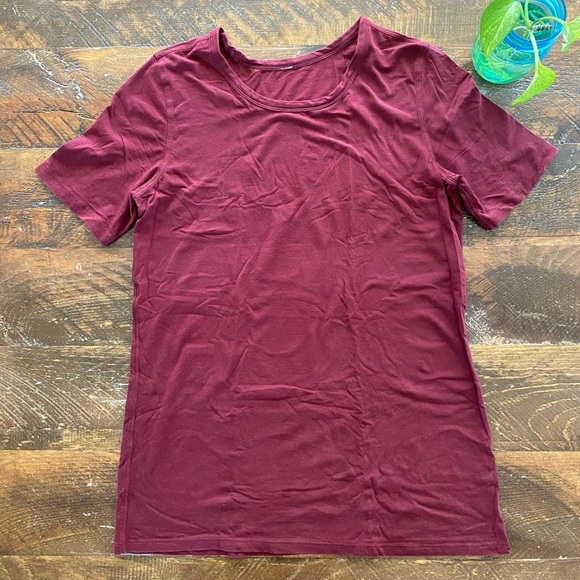 Lululemon Love Tee ๐